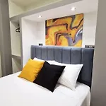 Apartment Faronita - Luxury In The Heart Of Kalamata