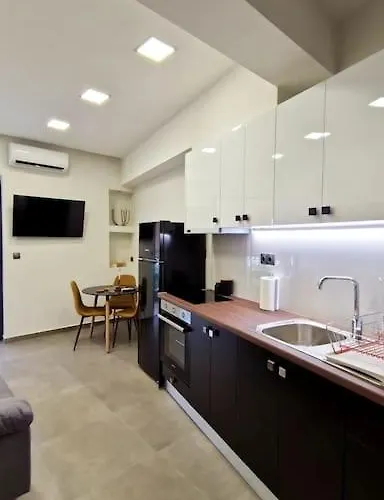 Faronita - Luxury In The Heart Of * Calamata